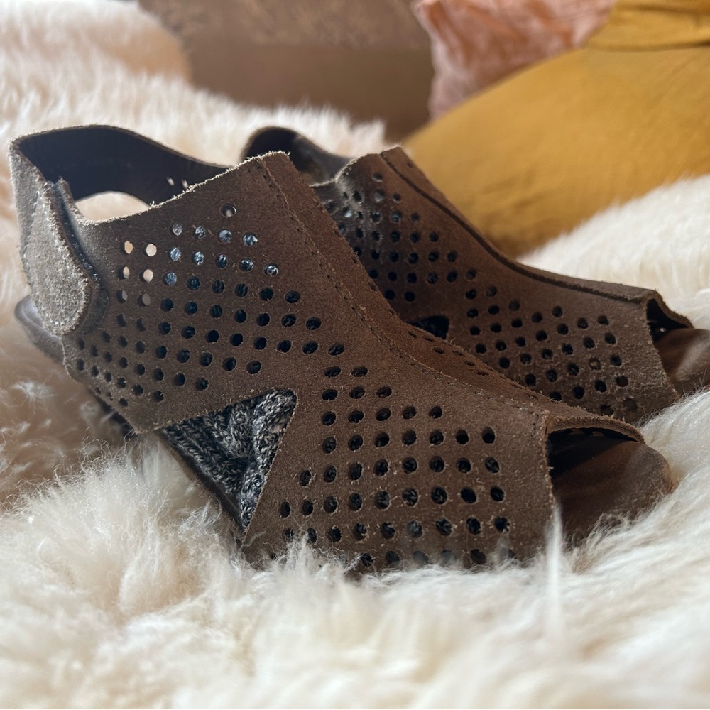 Pedro Garcia heels